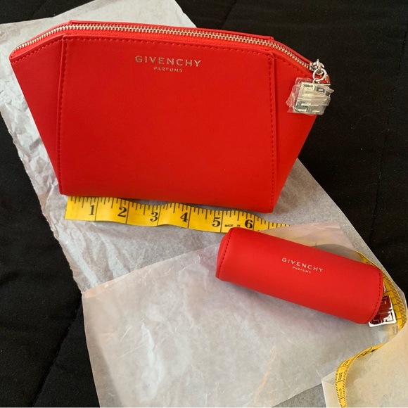 GIVENCHY COSMETIC BAG AND LIPSTICK BAG New - Picture 3 of 10